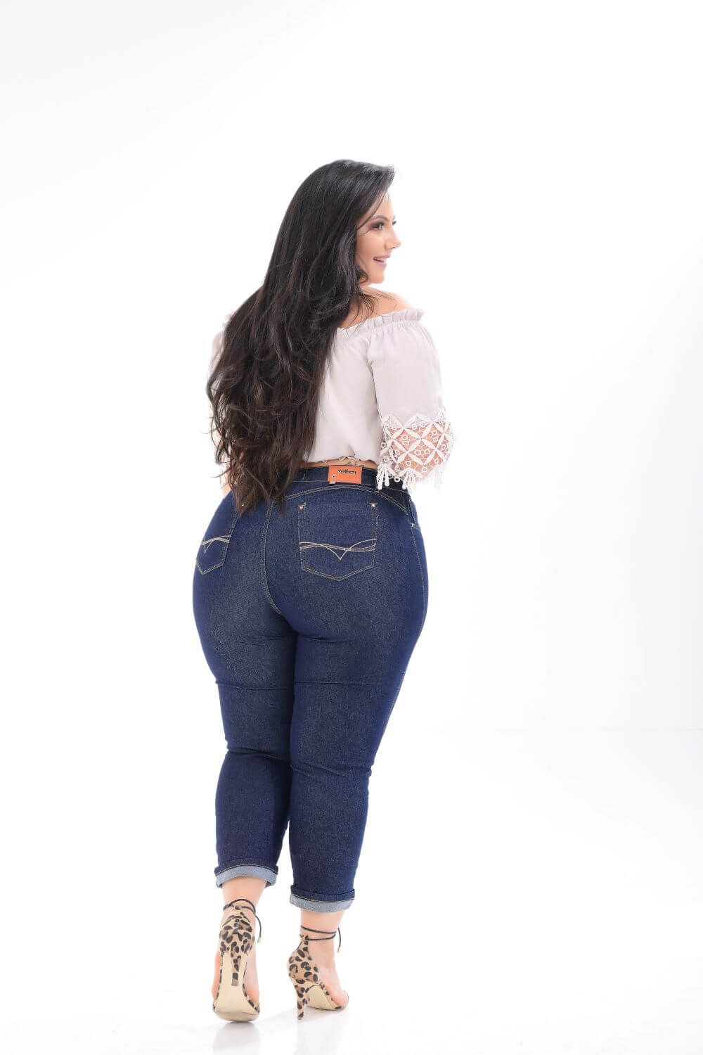 Calça Feminina Jeans Cropped Plus Size Cintura Média Xtracharmy