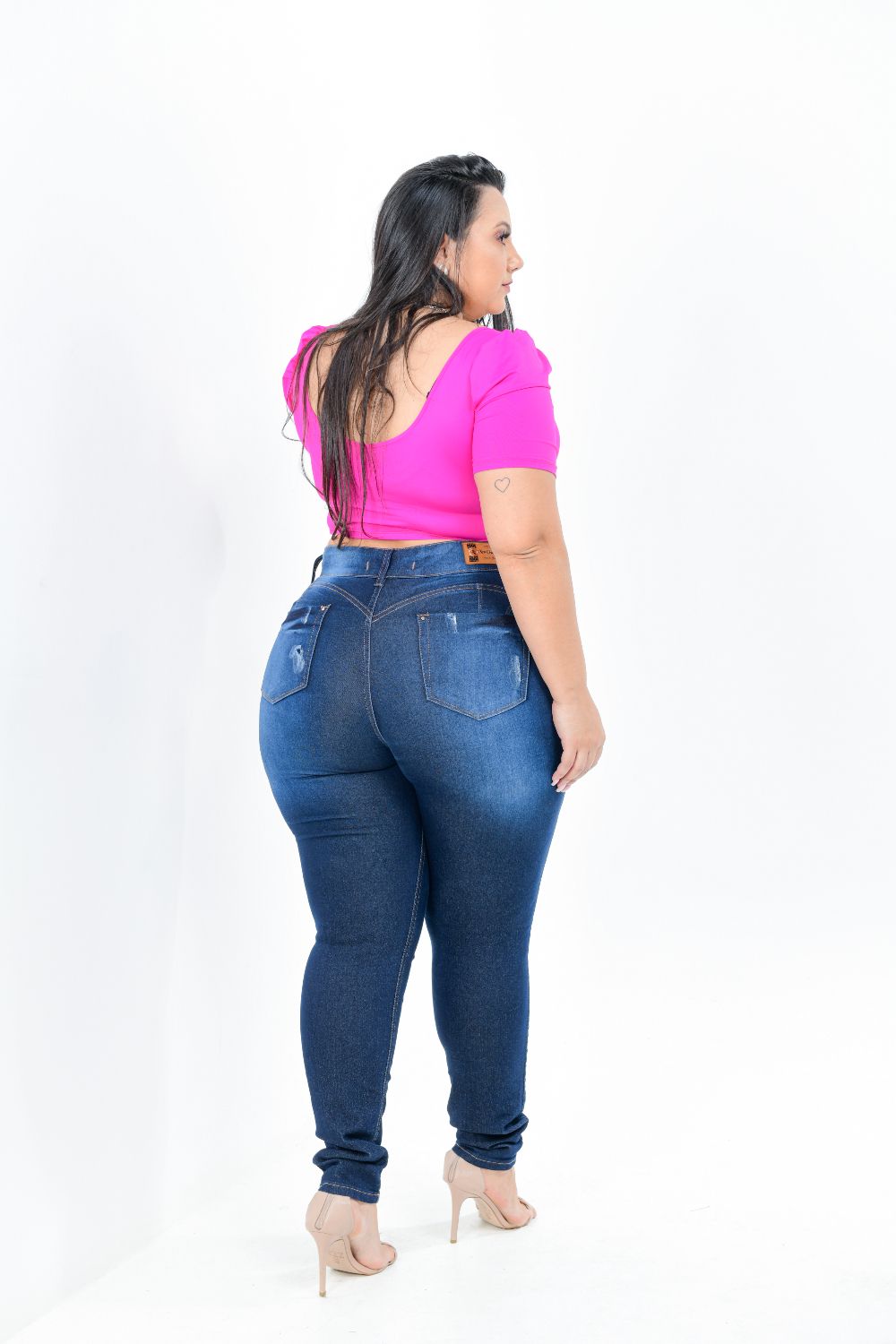 Calça Feminina Jeans Plus Size Cintura Alta Com Cinta Modeladora