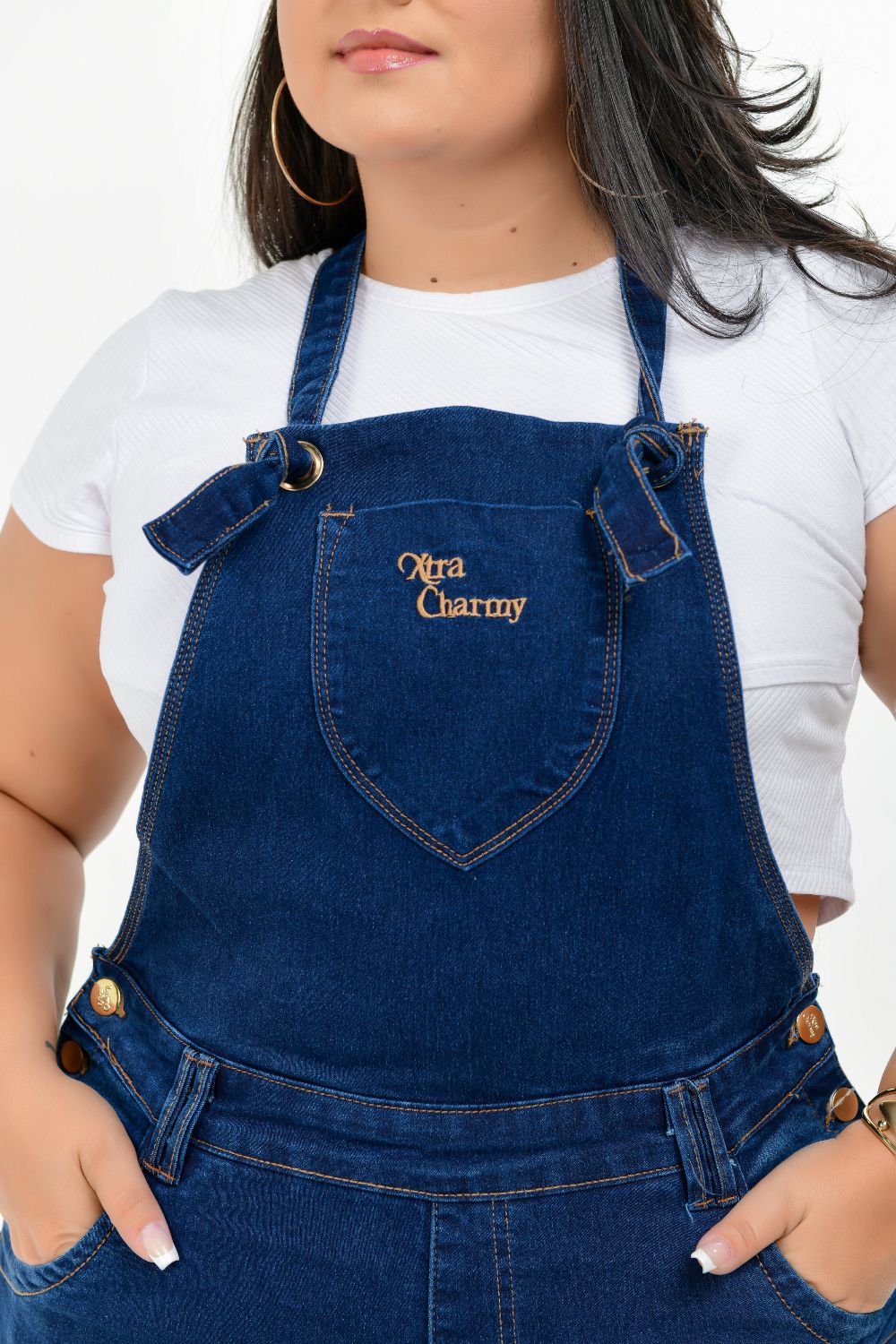 Macacão Feminino Jeans Skinny Plus Size Com Lycra Cintura Média