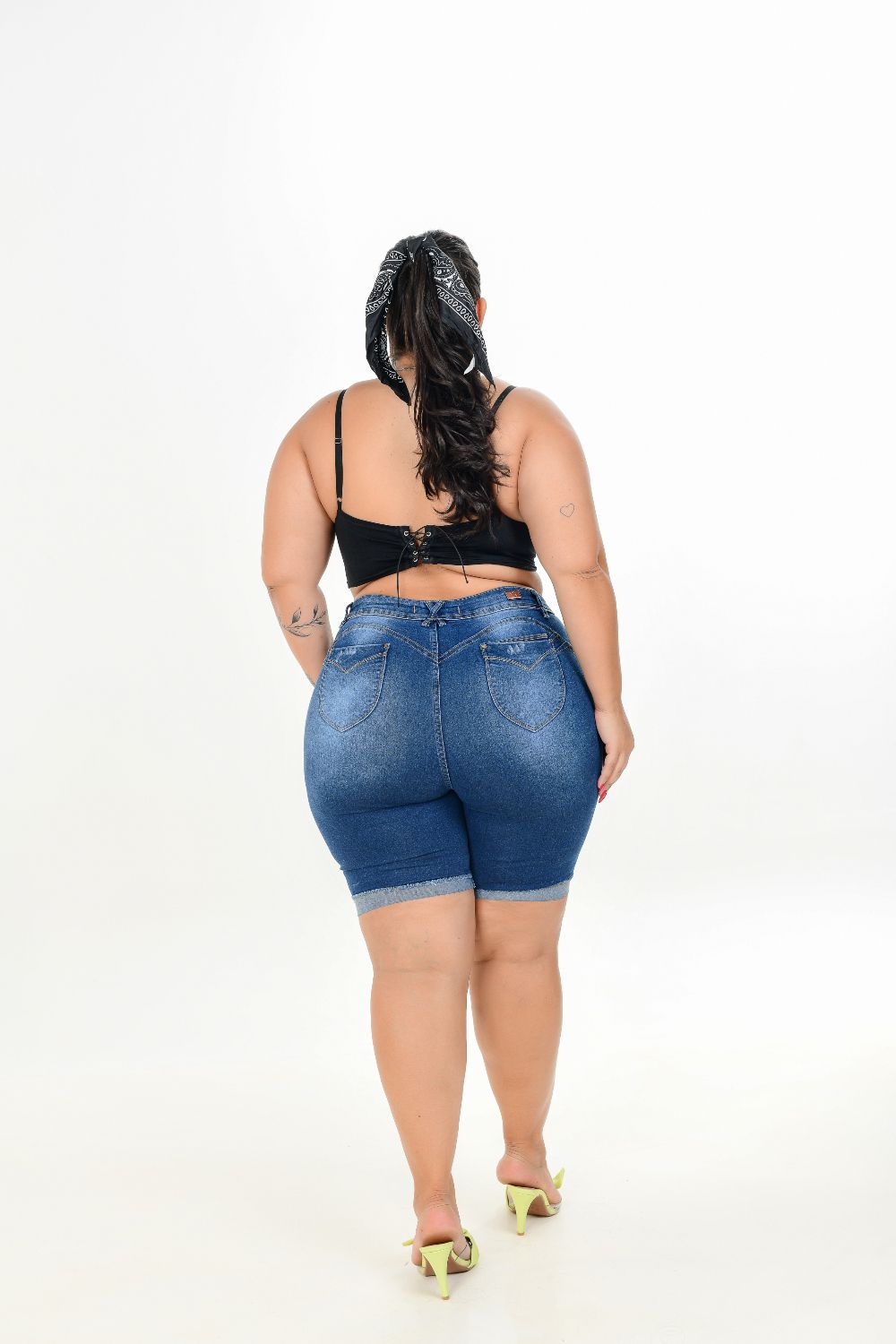 Bermuda Feminina Jeans Plus Size Cintura Alta Com Lycra