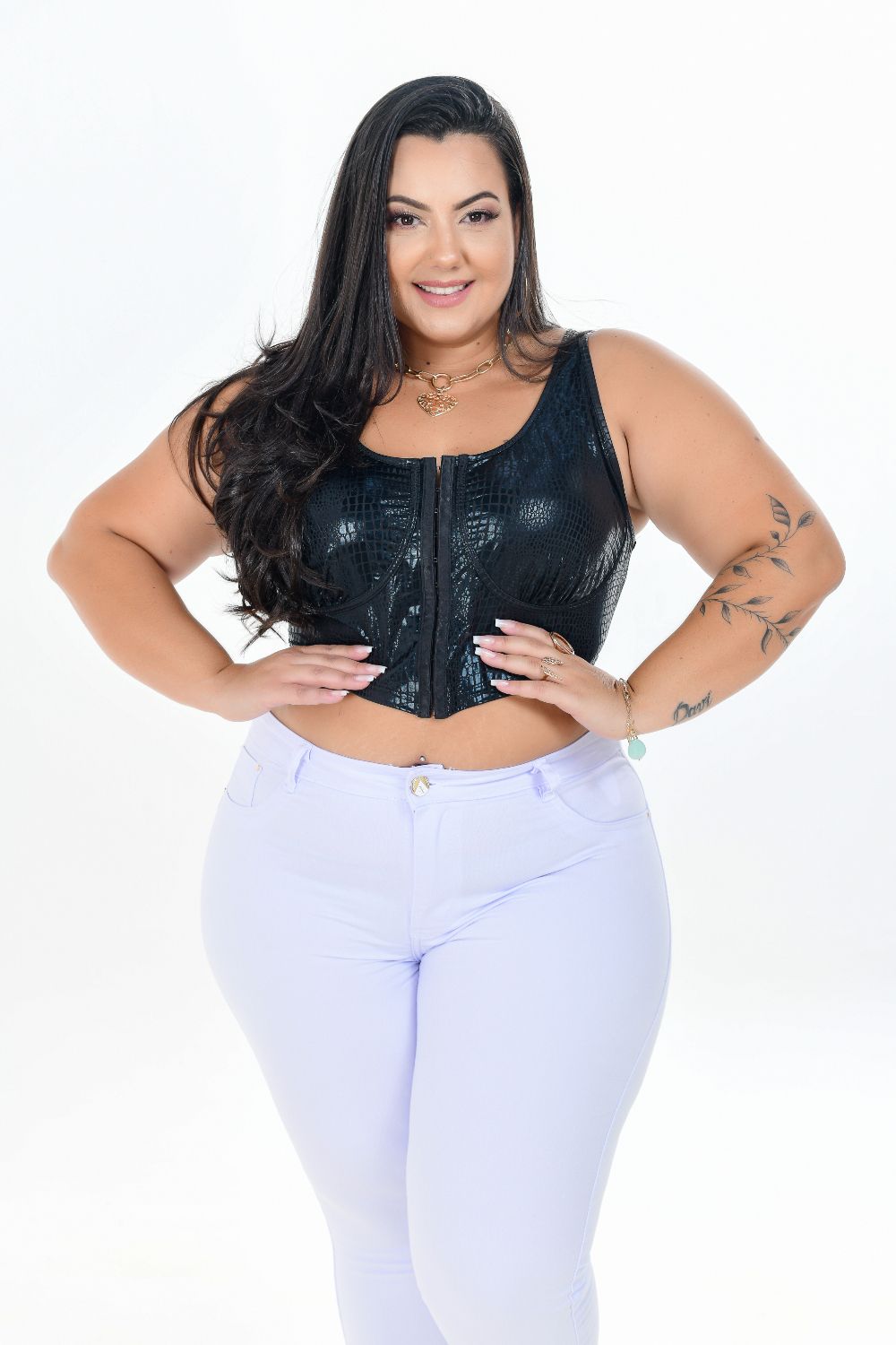 Cropped Feminina Sarja Branca Com Lycra Plus Size Cintura Alta