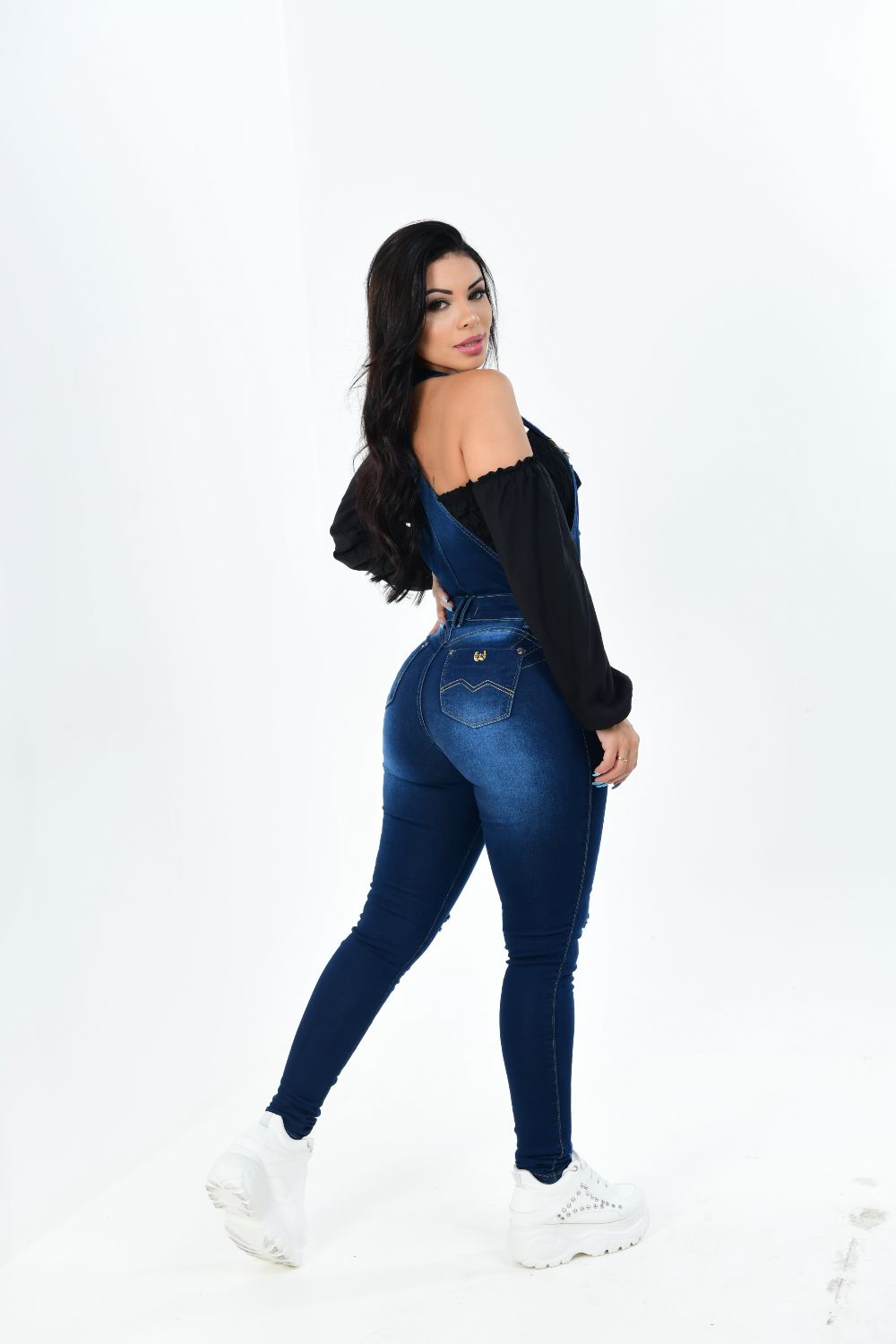 Macacão Feminino Jeans Rasgado