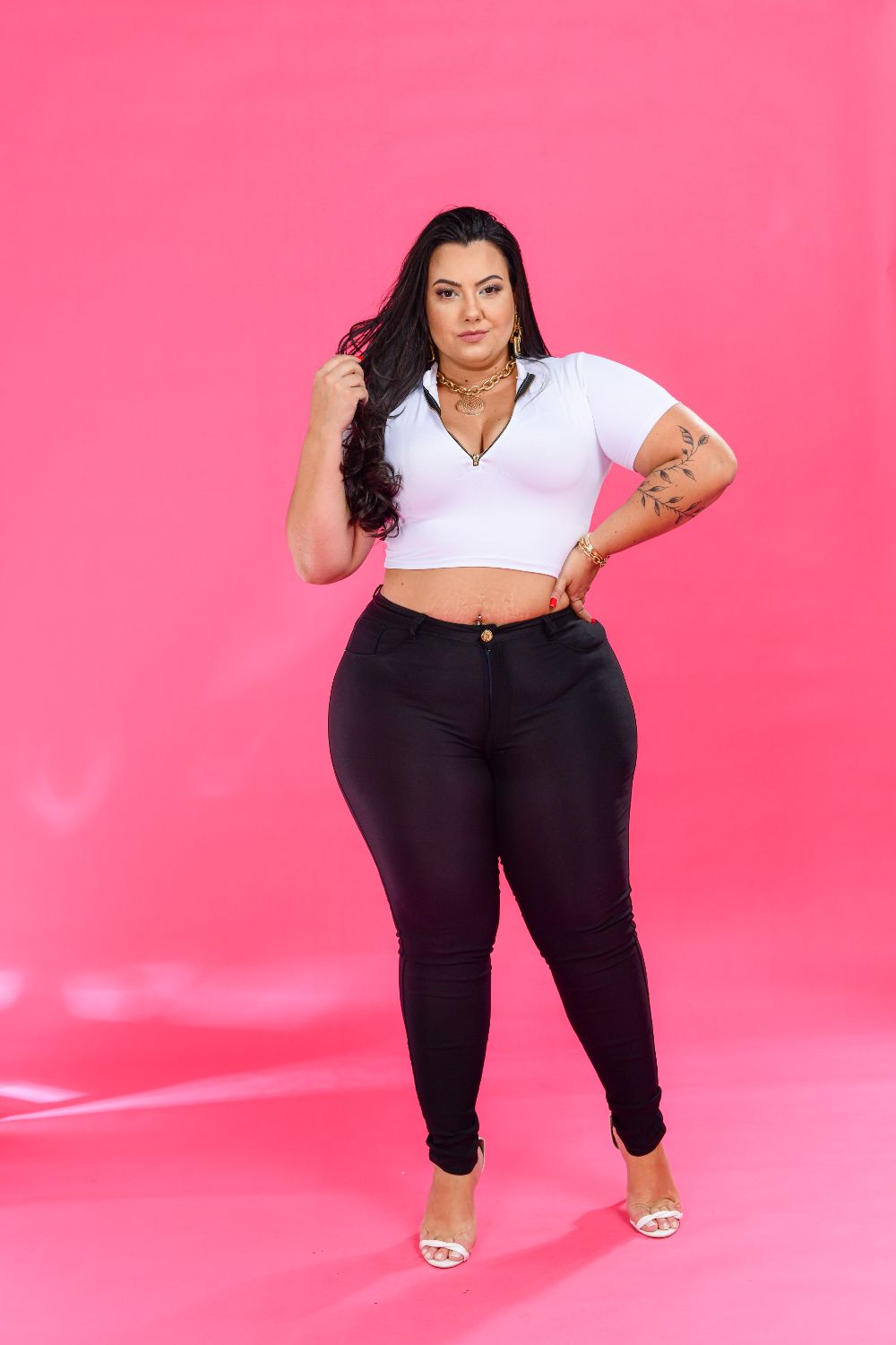 Calça Feminina Bengaline Preta Com Lycra Plus Size Cintura Média