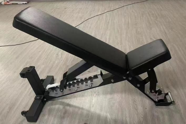 BANCO AJUSTÁVEL 7032